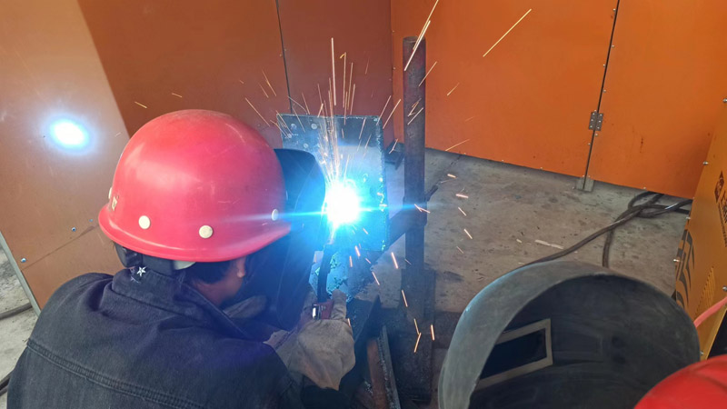 def0db338bf1d0362a74c42d5126f31