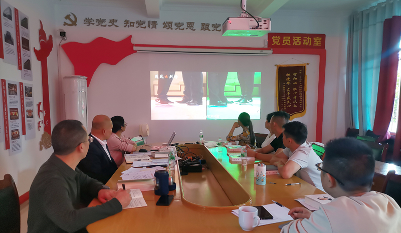 ce4925f7c49daf2bfcb48445a912d2c